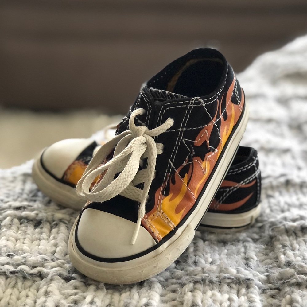 Toddler Converse One Star Flames
